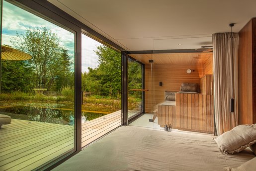 Sauna AURA mit Teich